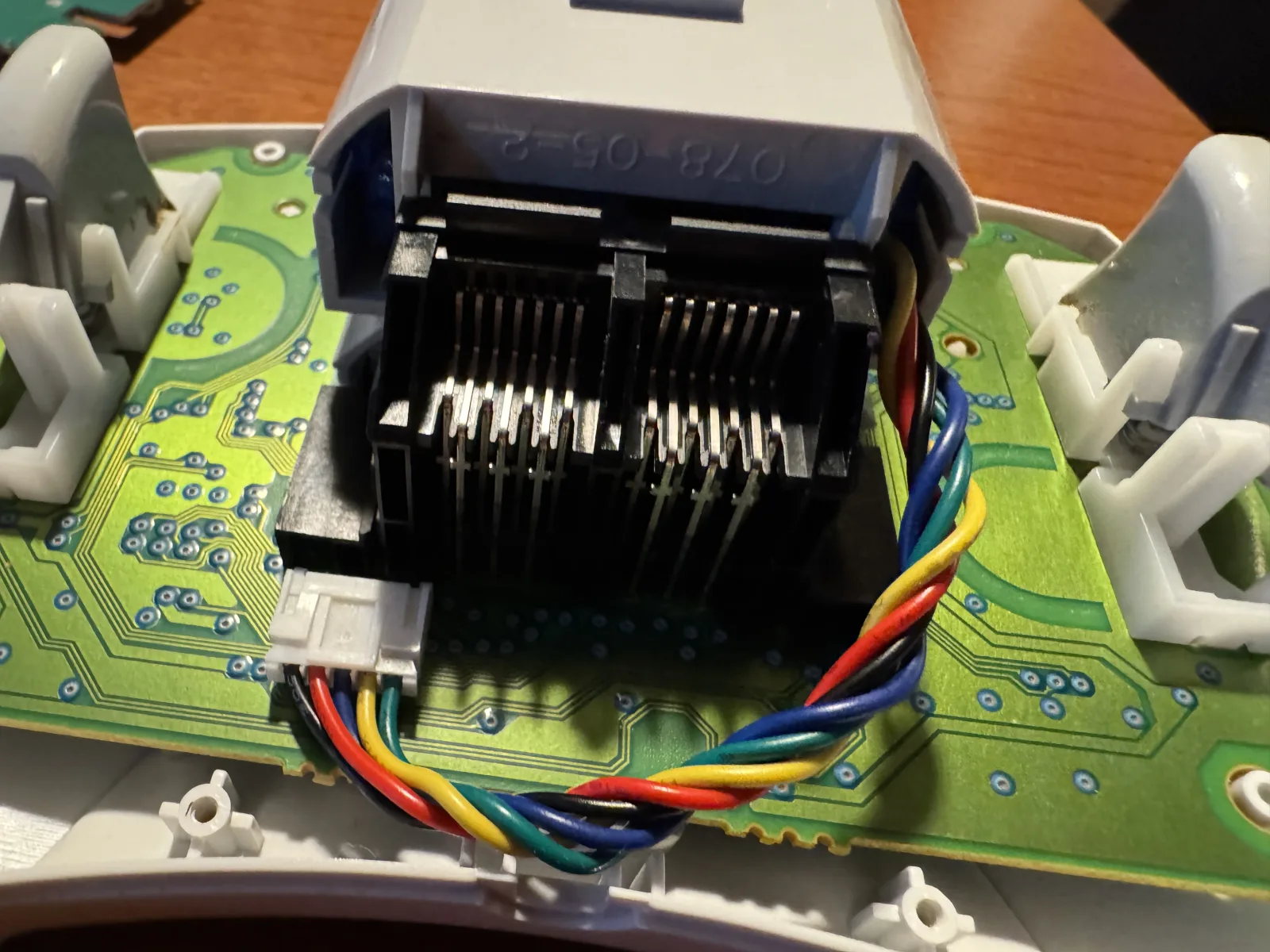 Close view of the Pulsar cable plugged into the controller board